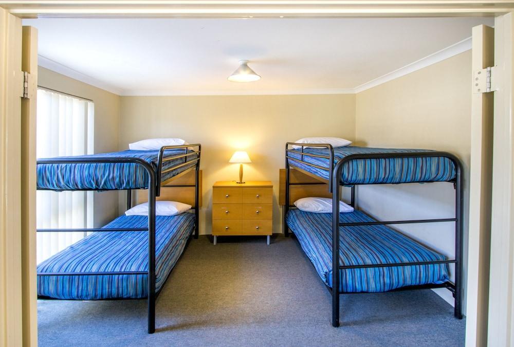 Amalfi Resort Busselton Exterior photo