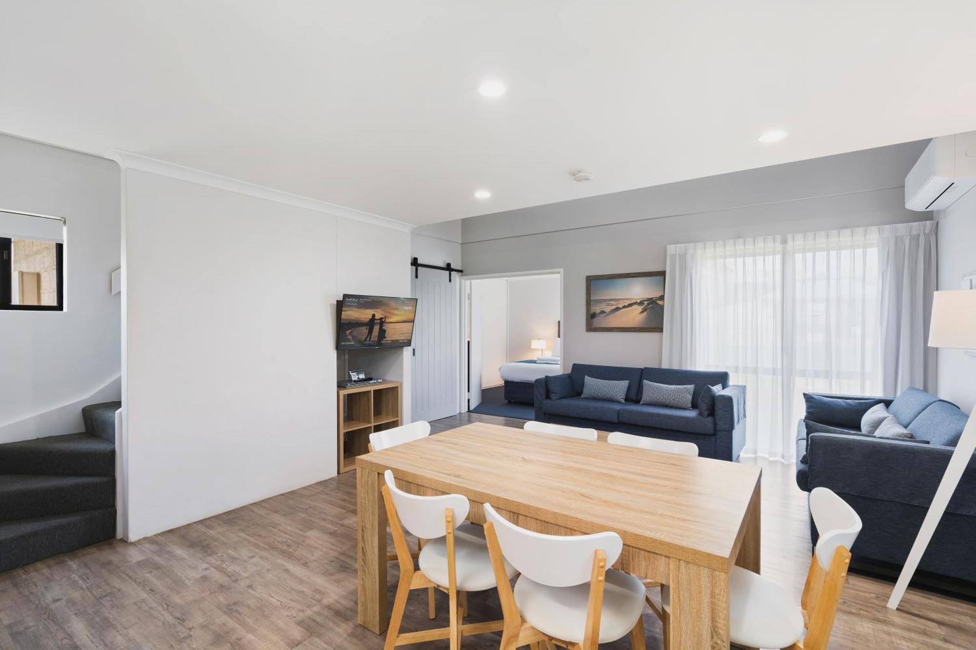 Amalfi Resort Busselton Exterior photo