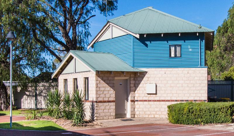 Amalfi Resort Busselton Exterior photo