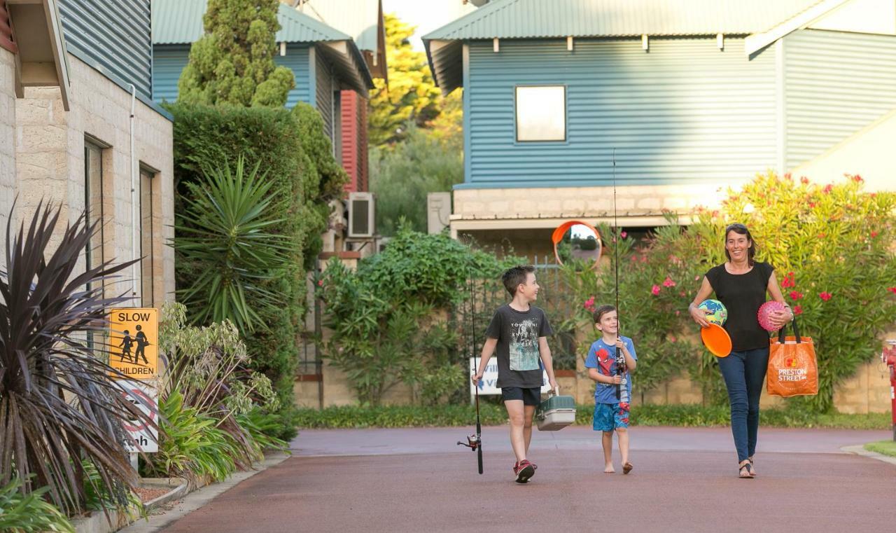 Amalfi Resort Busselton Exterior photo