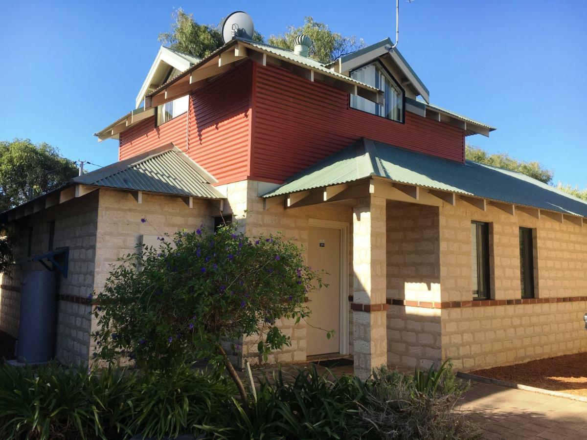 Amalfi Resort Busselton Exterior photo
